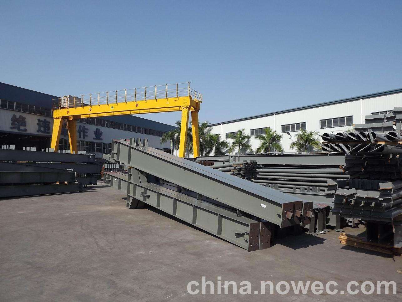 老河口网架工程中的分条（分块）吊装法